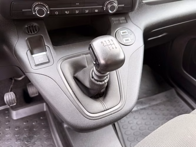 PEUGEOT PARTNER 2025 - Imagen 14