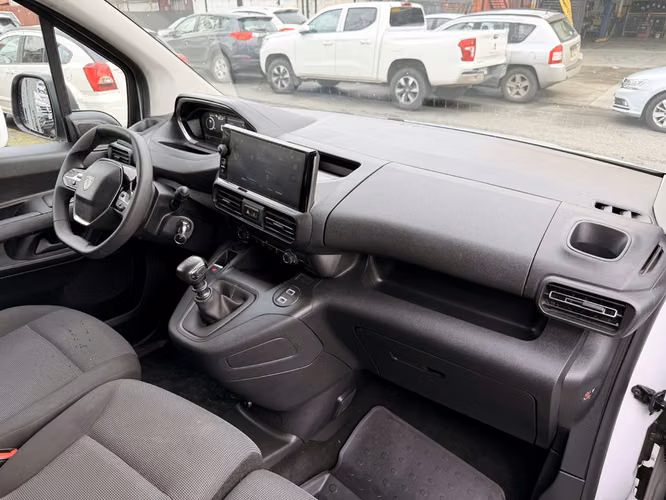 PEUGEOT PARTNER 2025 - Imagen 20