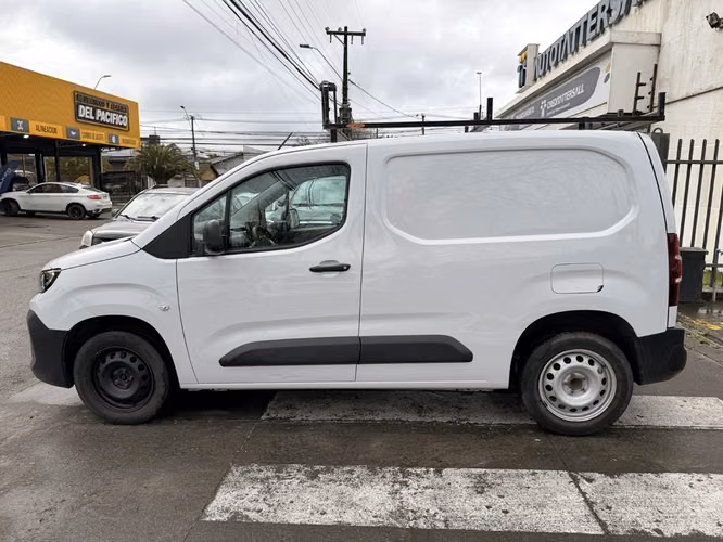 PEUGEOT PARTNER 2025 - Imagen 5