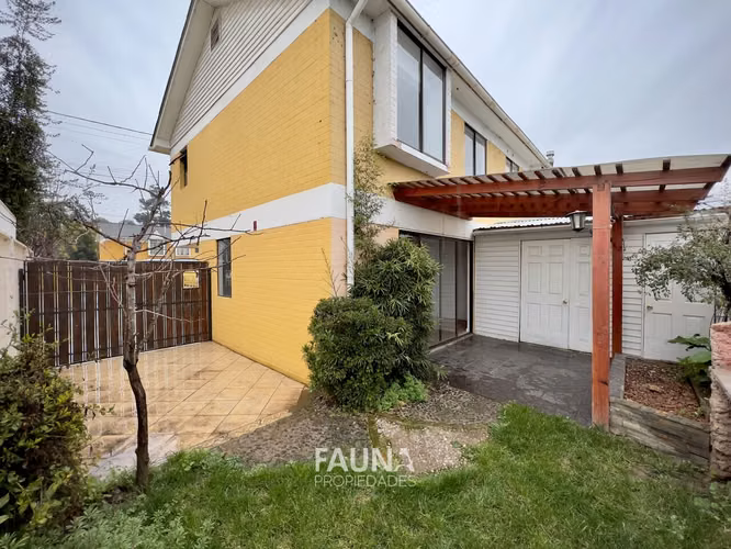 4 Dormitorios-Condominio Cerrado