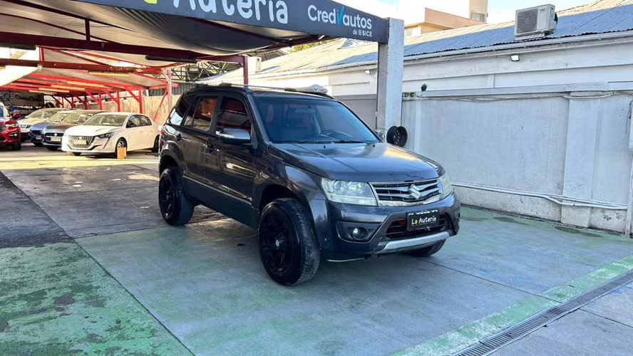Suzuki Grand Nomade GLX LTD 2.4 AUT (2017)