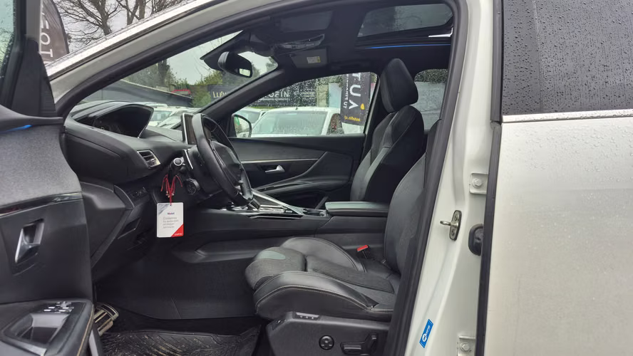 PEUGEOT 3008 GT 2020 - Imagen 9