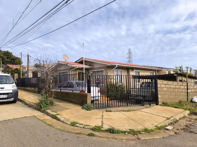 Arriendo Casa Interior con estacionamiento, Playa Ancha - Imagen 7