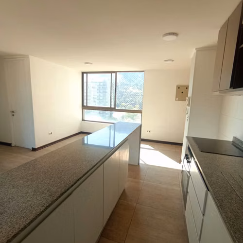 VENTA DPTO 2 DORMITORIOS, 2 BAÑOS, BODEGA