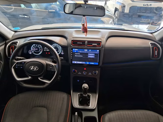 HYUNDAI CRETA 1.5 SU2I VALUE MT 2023 - Imagen 10
