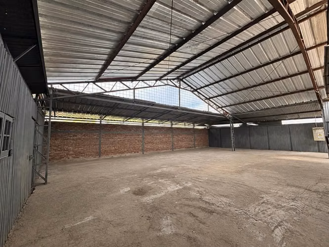 Galpón de 200 m en Arriendo Oficina y Baño en Puente Alto - Imagen 9