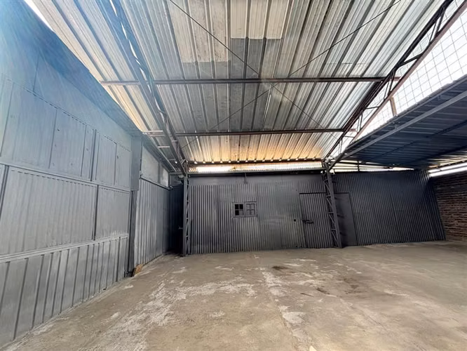 Galpón de 200 m en Arriendo Oficina y Baño en Puente Alto - Imagen 8