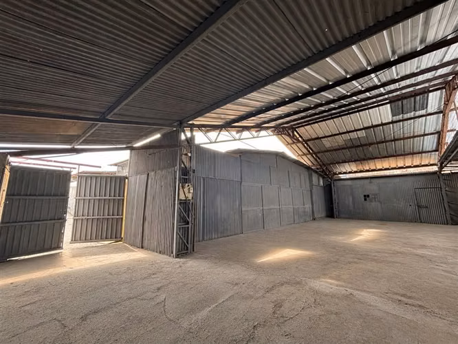 Galpón de 200 m en Arriendo Oficina y Baño en Puente Alto - Imagen 10