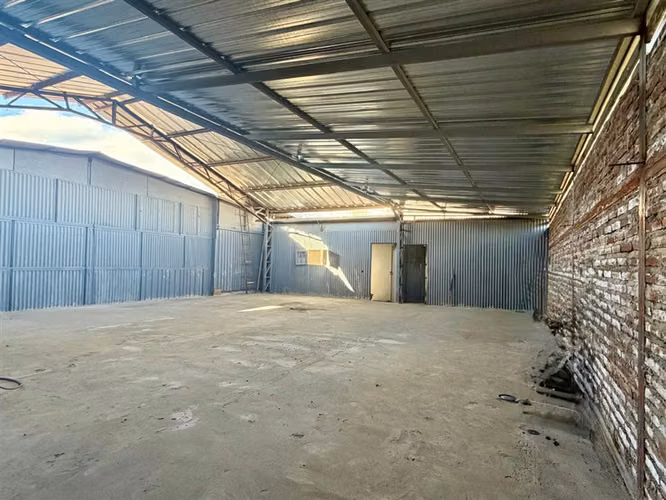 Galpón de 200 m en Arriendo Oficina y Baño en Puente Alto - Imagen 3