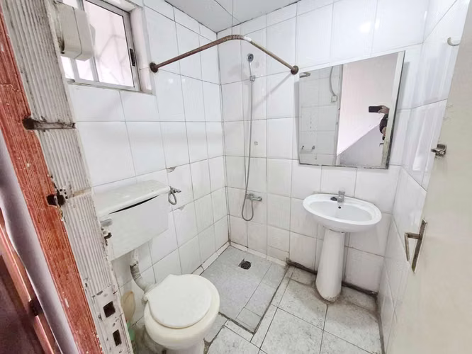 Acogedora Casa 2 Pisos con Patio y Jardín (181009) - Imagen 15