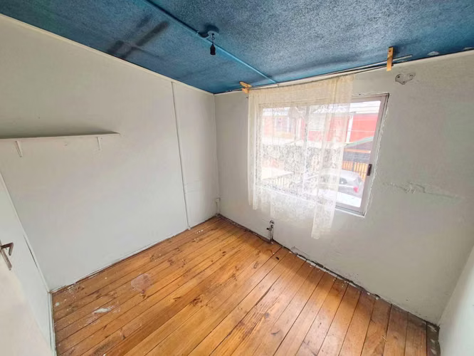 Acogedora Casa 2 Pisos con Patio y Jardín (181009) - Imagen 12