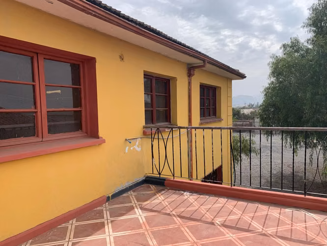 Propiedad comercial con gran estacionamiento en San Felipe