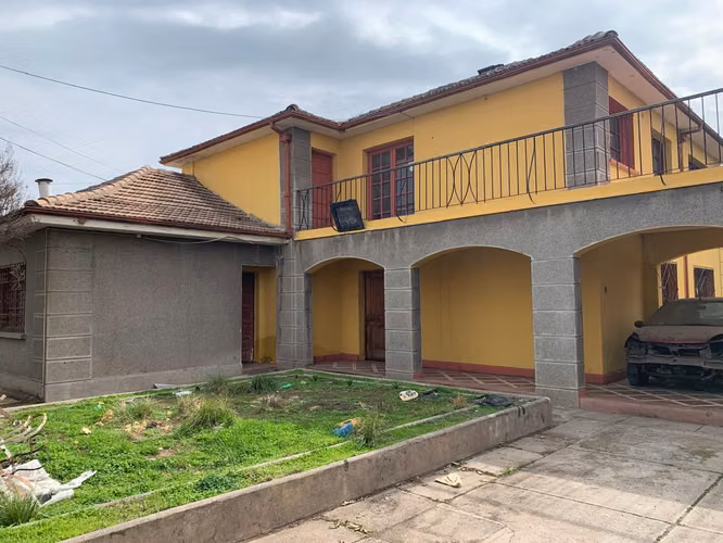 Propiedad comercial con gran estacionamiento en San Felipe