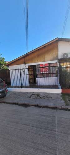 CASA DE 1 PISO CERCA DE METRO PROTECTORA (181015)