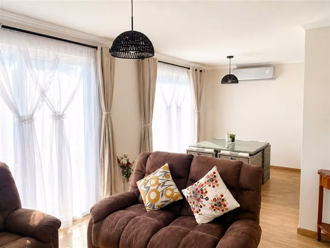 Casa en Arriendo de 3 Dorm 3 Baños Hacienda del Maule - Imagen 2