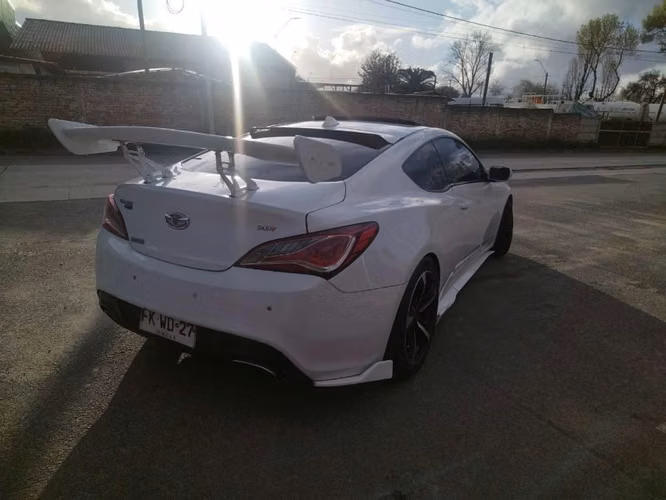 Hyundai Genesis 2.0 T