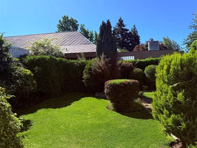 Casa en arriendo de 5 dorm. en Chillán