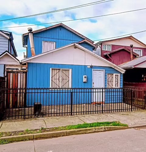 Se vende propiedad individual de tres dormitorios y dos baños en Valdivia