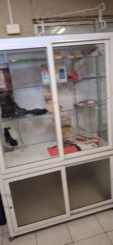 Venta maquinas, vitrinas, muebles para almacén, bazar, minimarket