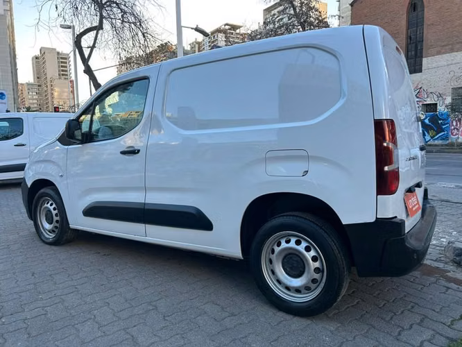 PEUGEOT PARTNER HDI 92 L1 1.6 - 2023 | 4436 - Imagen 5