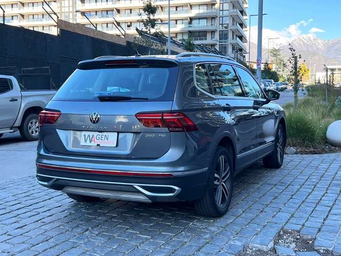 VOLKSWAGEN TIGUAN HIGHLINE 1.4 TSI 2022 - Imagen 6