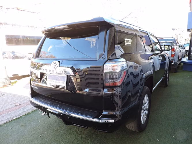 TOYOTA 4 RUNNER 4.0  4X2 2018 - Imagen 20