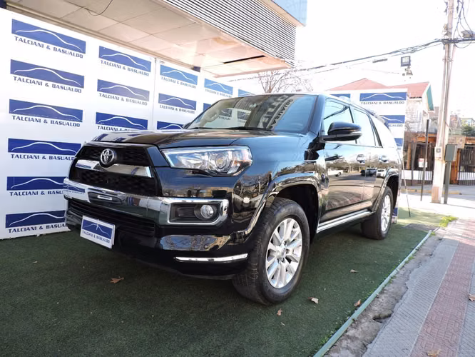 TOYOTA 4 RUNNER 4.0  4X2 2018