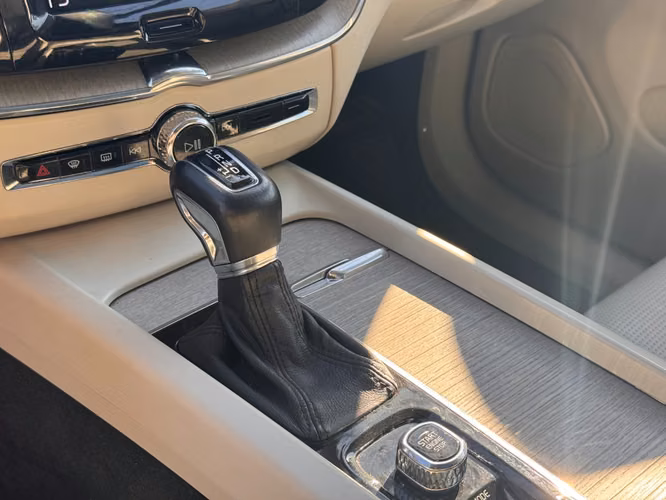 VOLVO XC60 D5 INSCRIPTION 2.0 AT 2018 - Imagen 11