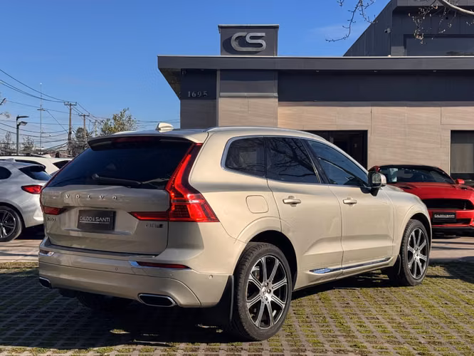 VOLVO XC60 D5 INSCRIPTION 2.0 AT 2018 - Imagen 5
