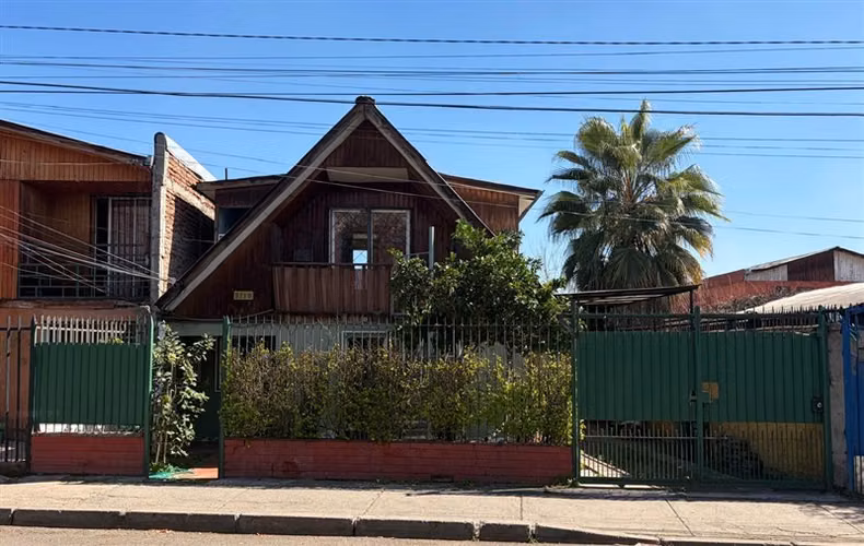 CASA FRONTERA 2119 PEÑALOLÉN