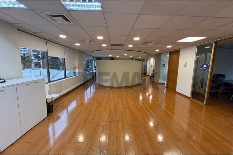 Amplia y moderna oficina corporativa - providencia - Imagen 4