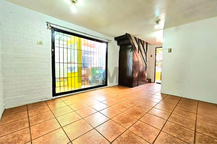 Casa con patio en 95 m2  de terreno - Imagen 5