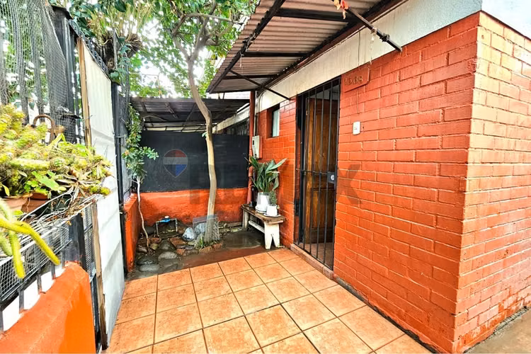 Casa con patio en 95 m2  de terreno - Imagen 20
