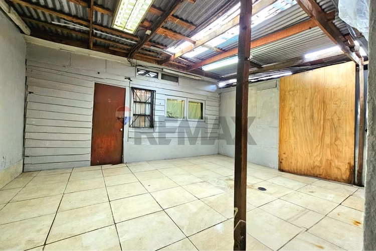 Casa con patio en 95 m2  de terreno - Imagen 12