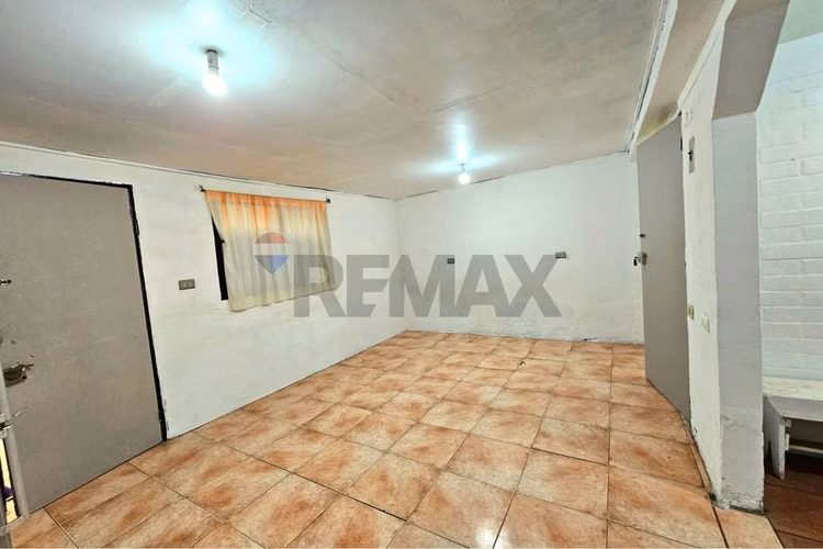 Casa con patio en 95 m2  de terreno - Imagen 9