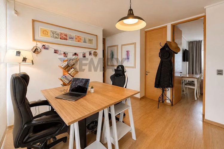 Duplex con piscina y patio propio - Imagen 16