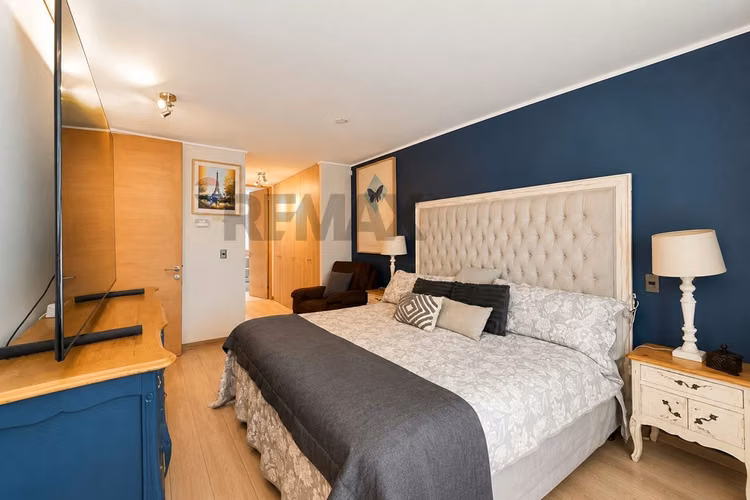 Duplex con piscina y patio propio - Imagen 10