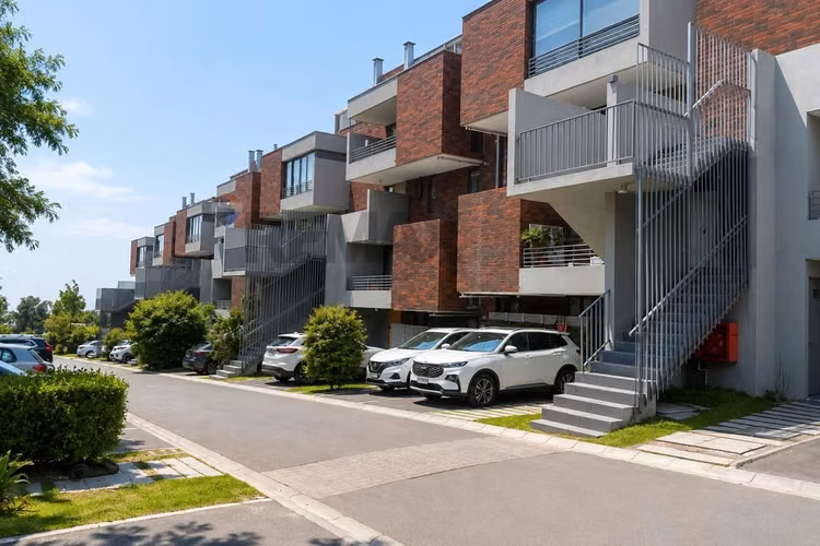 Duplex con piscina y patio propio - Imagen 22