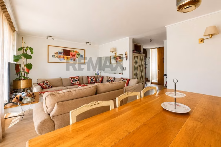 Duplex con piscina y patio propio - Imagen 1