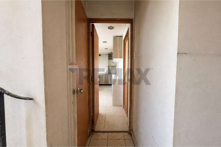 Casa en la reina 5d 4b para remodelar. - Imagen 9
