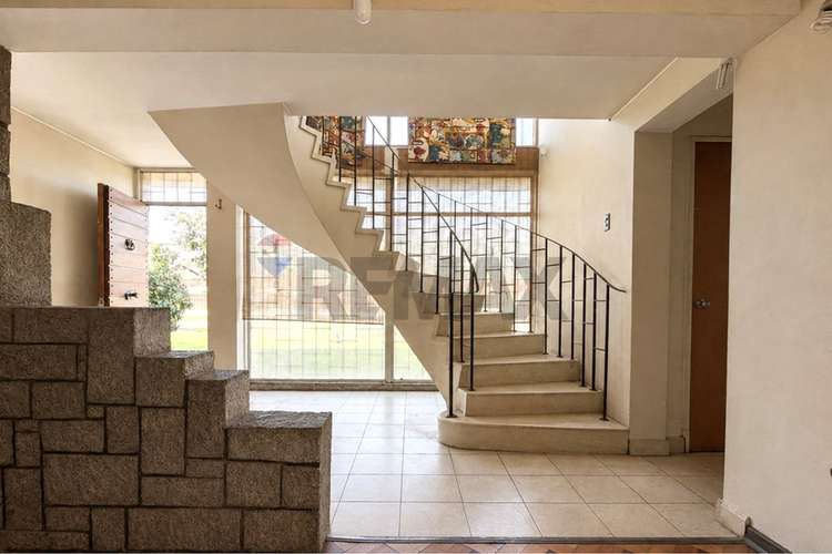 Casa en la reina 5d 4b para remodelar. - Imagen 4