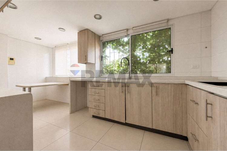 Casa en la reina 5d 4b para remodelar. - Imagen 10