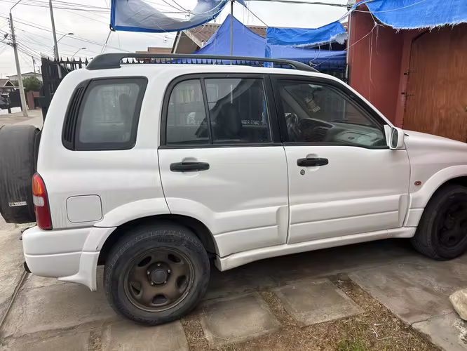 JEEP SUZUKI GRAND NOMADE