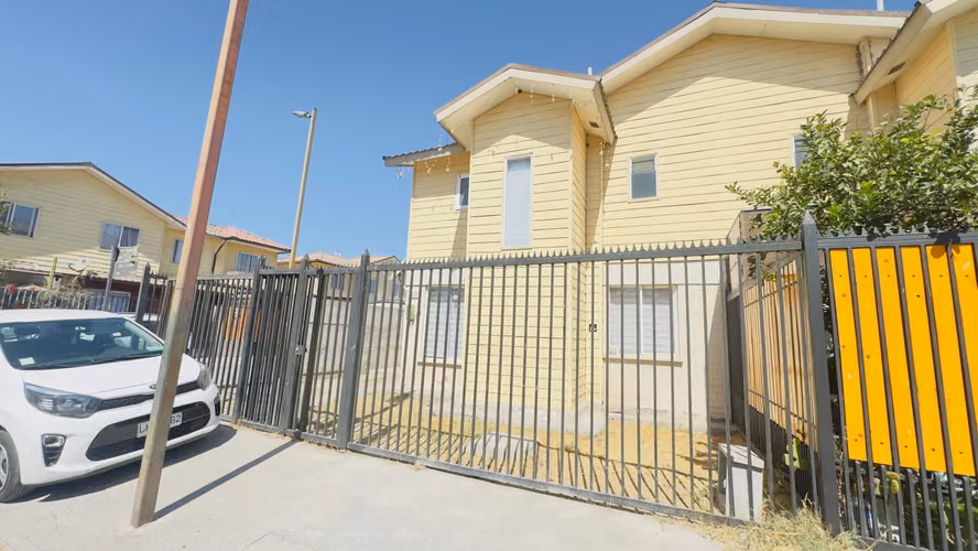 OPORTUNIDAD DE COMPRA CASA 3D 2B VALLE GRANDE LAMPA - Imagen 2