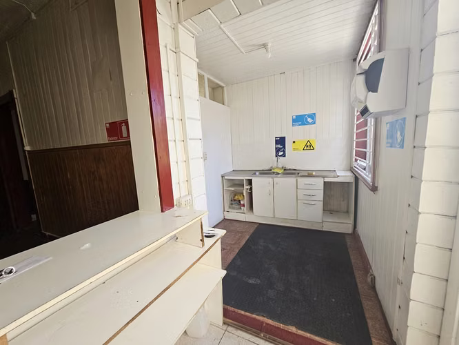 GRAN CASONA NO PATRIMONIAL EN VENTA VALDIVIA
