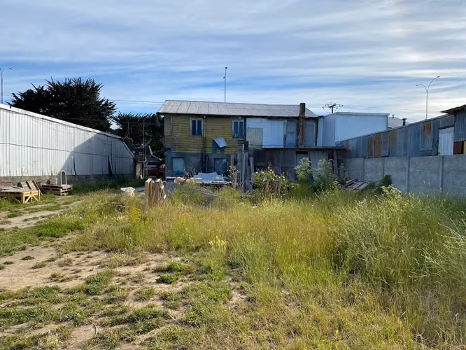 EN VENTA AMPLIO TERRENO LADO PERGOLA MUNICIPAL VALDIVIA - Imagen 12