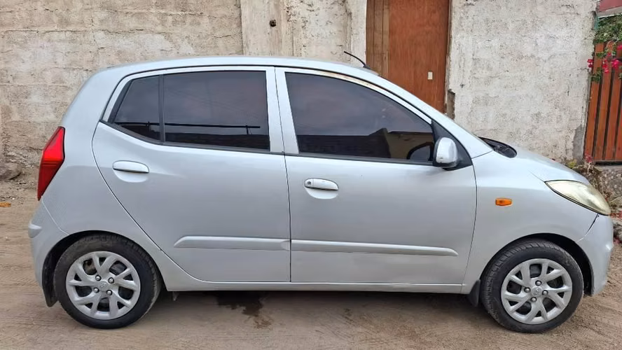 Hyundai i10 2012