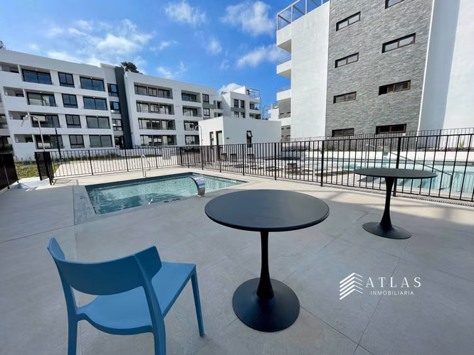 ARRIENDA TU NUEVO DEPARTAMENTO 2DORM CON VISTA DESPEJADA - Imagen 18