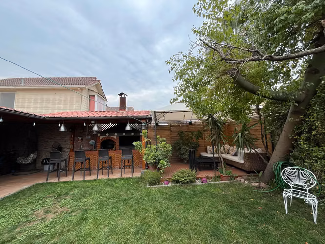 Arriendo propiedad Calle Larapinta Oriente 2da etapa - Imagen 13