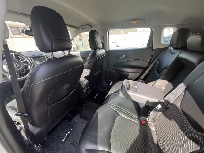 2018 Jeep Compass 2.4 LONGITUDE 4X4 9AT 5P. - Imagen 4